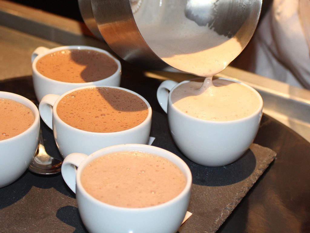 Hot chocolate in Geneva La Bonbonniere